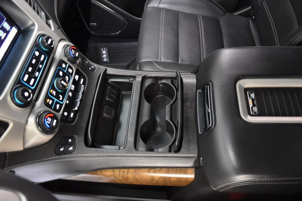 Used 2019 Black GMC Denali image 14