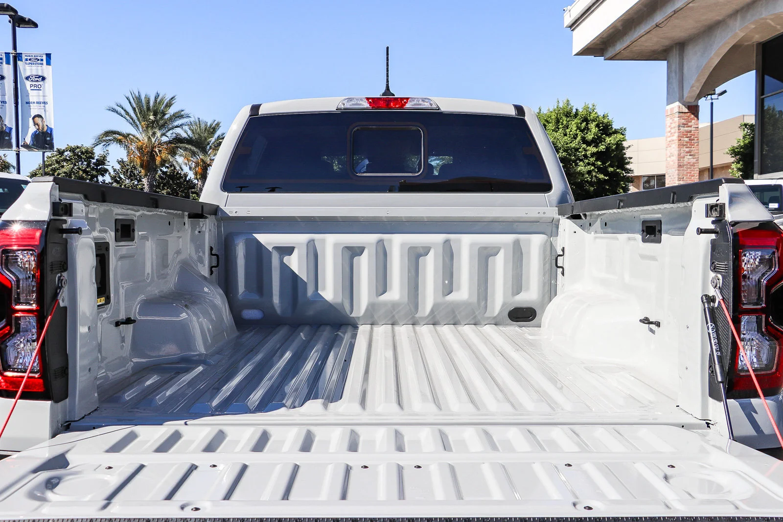 New 2026 Avalanche Ford XLT image 13