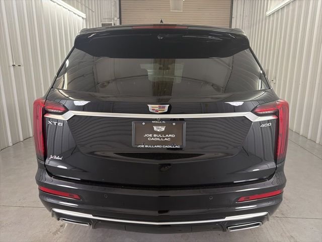 Used 2025 Stellar Black Metallic Cadillac Premium Luxury image 5