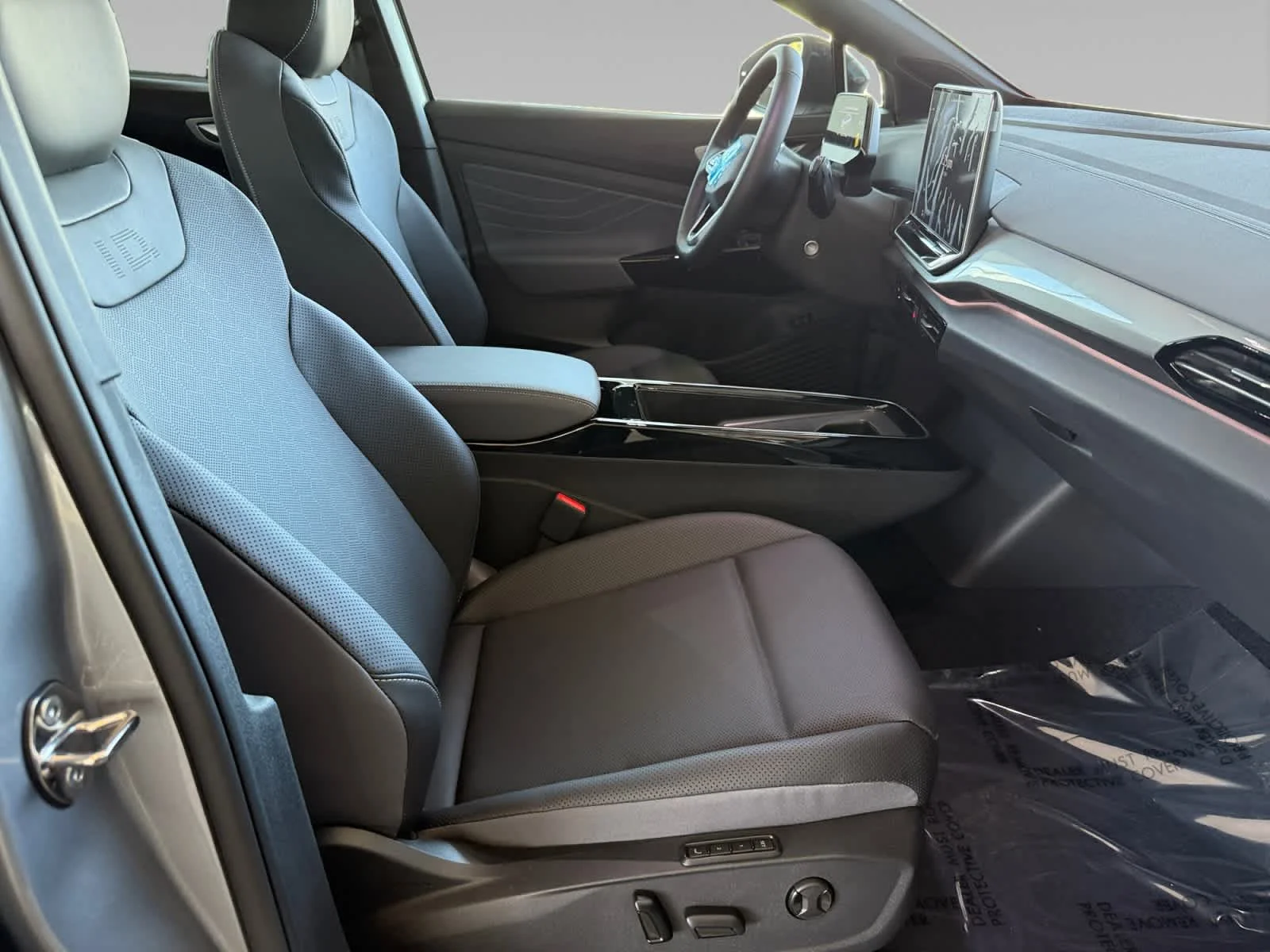 New 2026 Silver Mist Metallic Volkswagen Pro S image 15