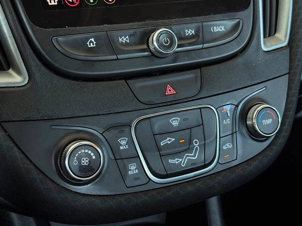 Used 2019 SUMMIT WHITE Chevrolet LS image 29