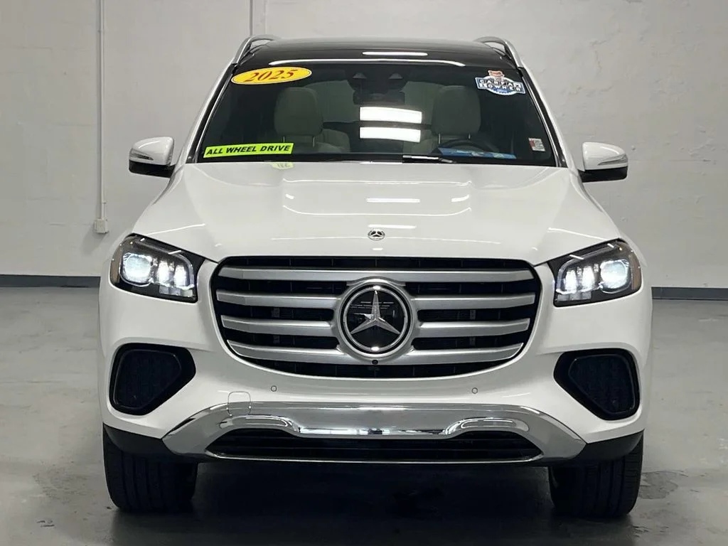 Used 2025 Polar White Mercedes-Benz 450 4MATIC® AWD 3.0L 1 Owner image 3