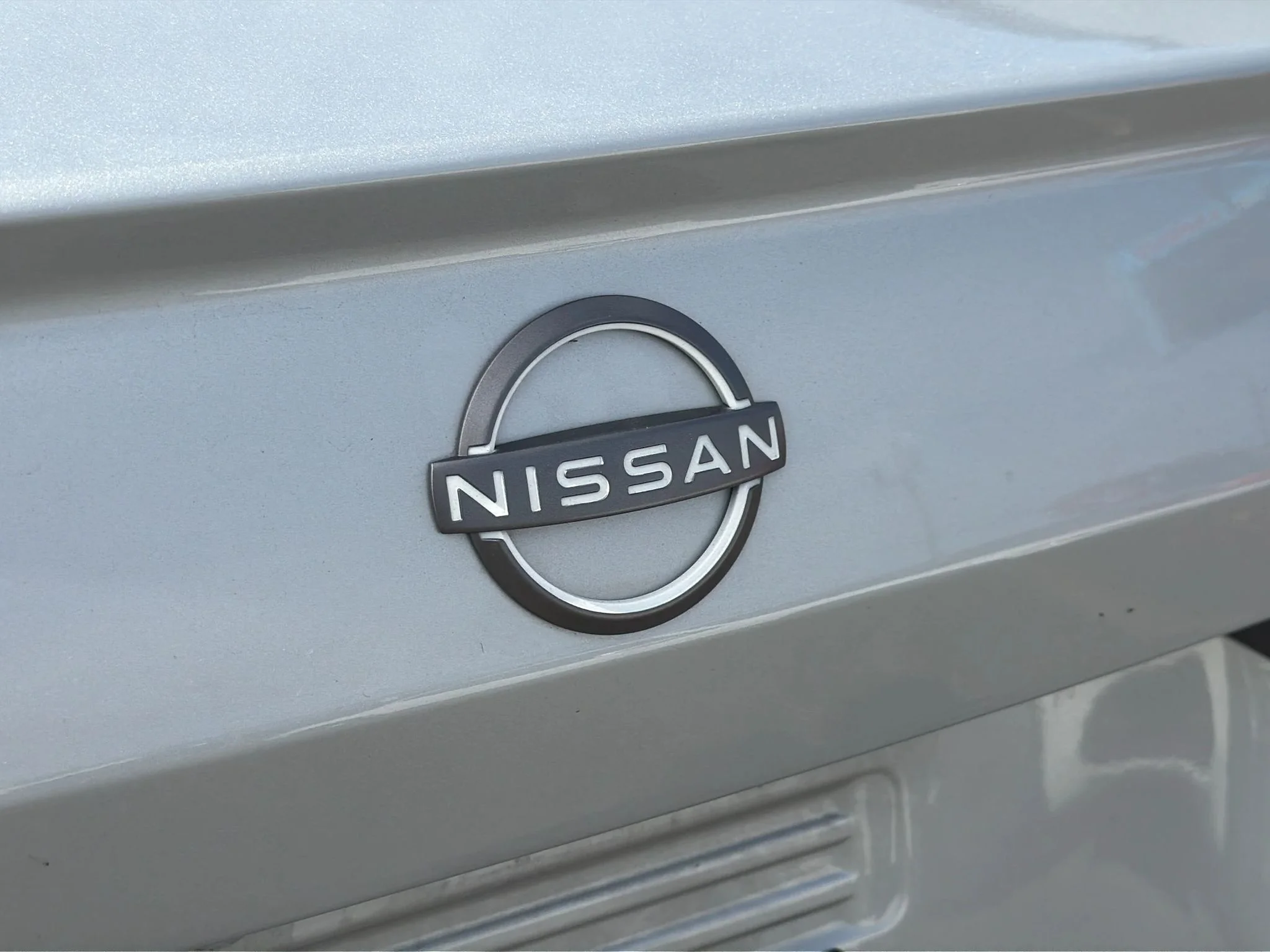 Used 2025 Brilliant Silver Metallic Nissan SV image 33