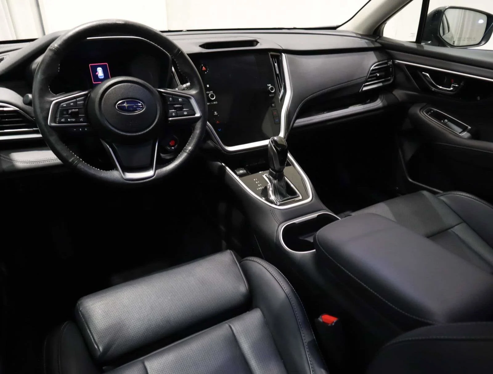 Used 2024 Magnetite Gray Metallic Subaru Limited image 21