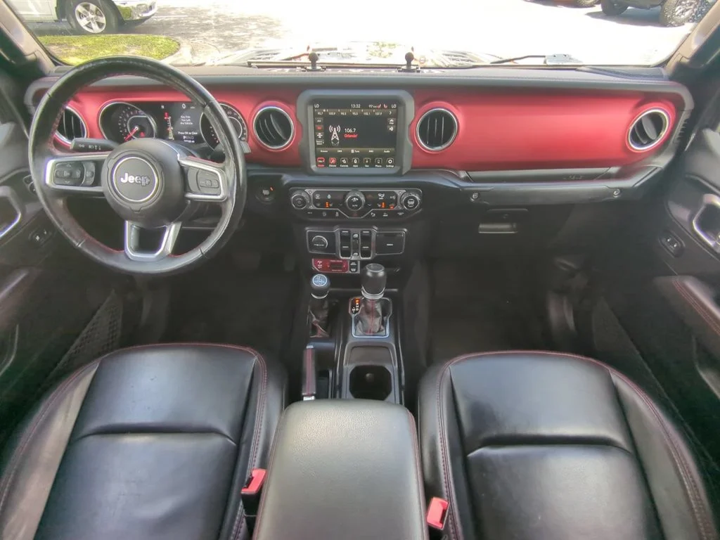 Used 2021 Gray Jeep Rubicon image 17
