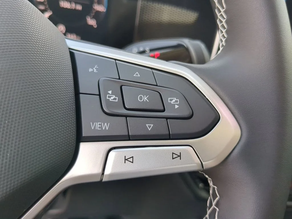 New 2026 Silver Volkswagen 2.0T SE image 29