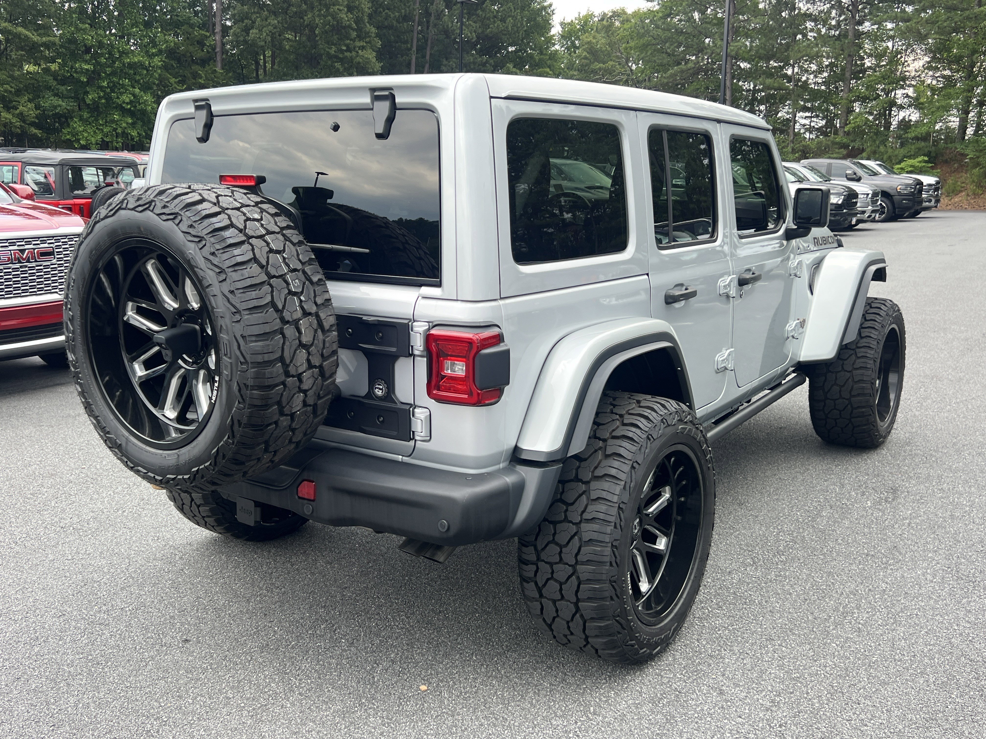 Used 2024 Silver Zynith Clearcoat Jeep Rubicon 392 image 8