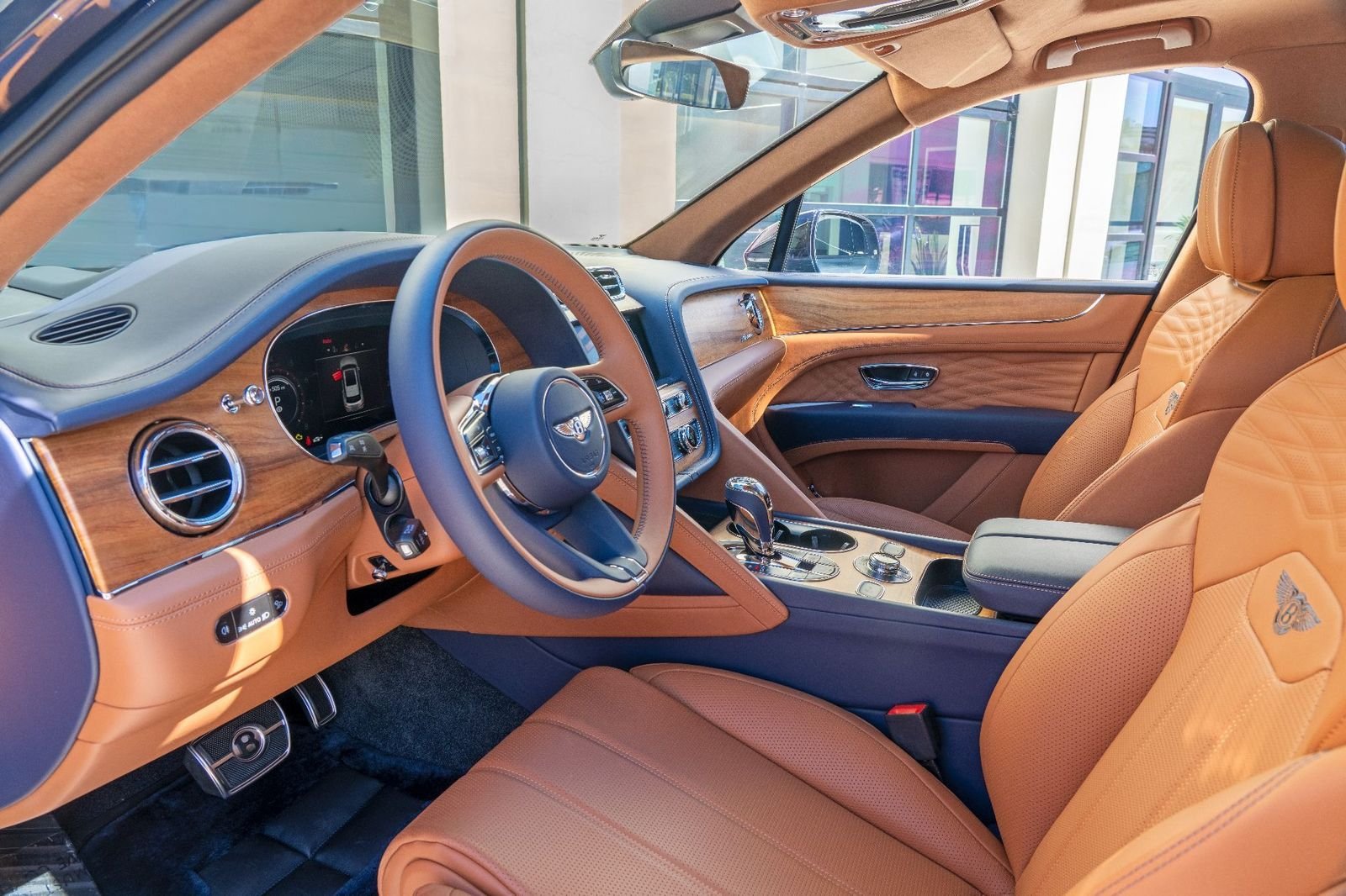 2024 Bentley Bentayga Azure - Photo 8