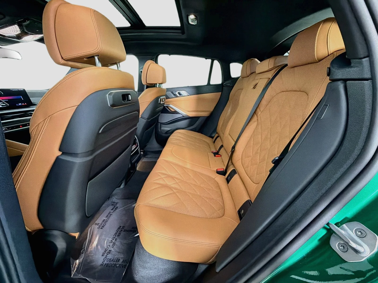 Used 2027 Isle of Man Green Metallic BMW M60i image 26