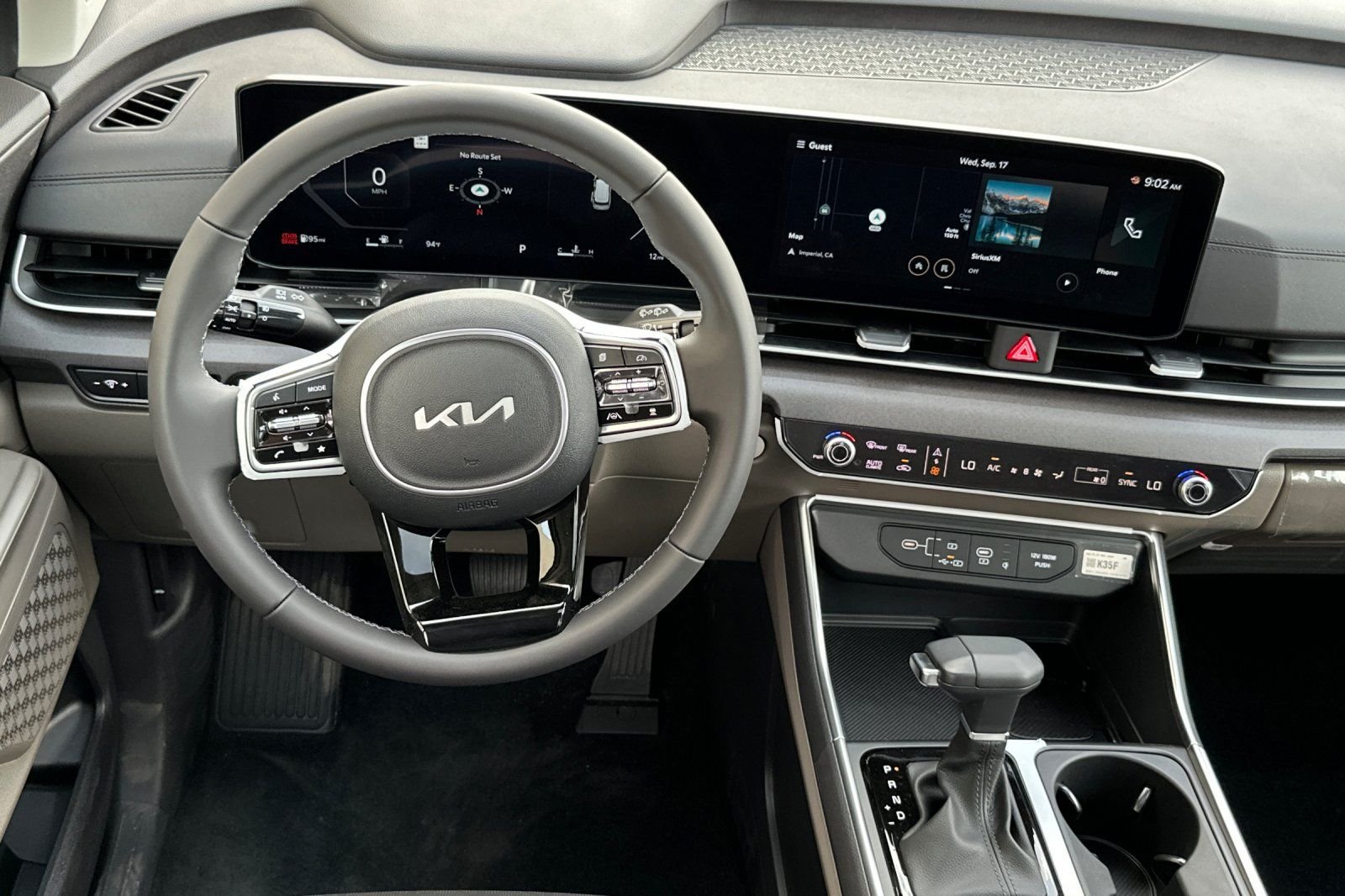 2026 Kia Carnival SX - Photo 14