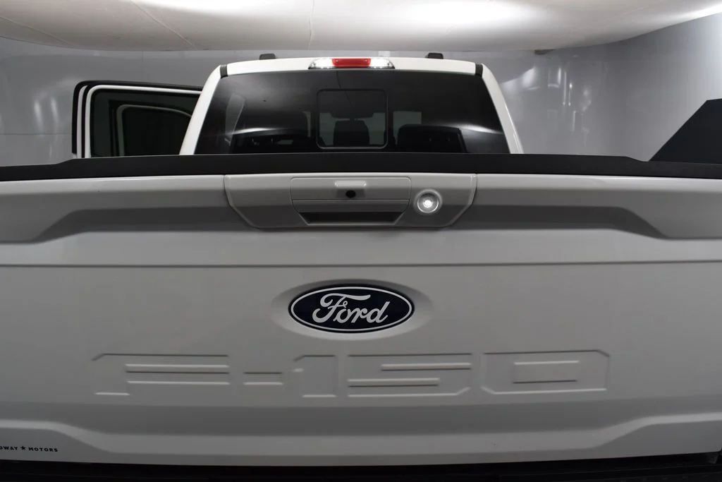 New 2025 White Ford Lariat image 23