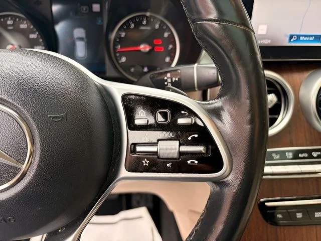 Used 2022 Black Mercedes-Benz GLC 300 image 20