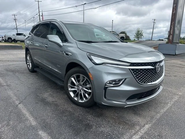 2024 Buick Enclave Avenir's photo