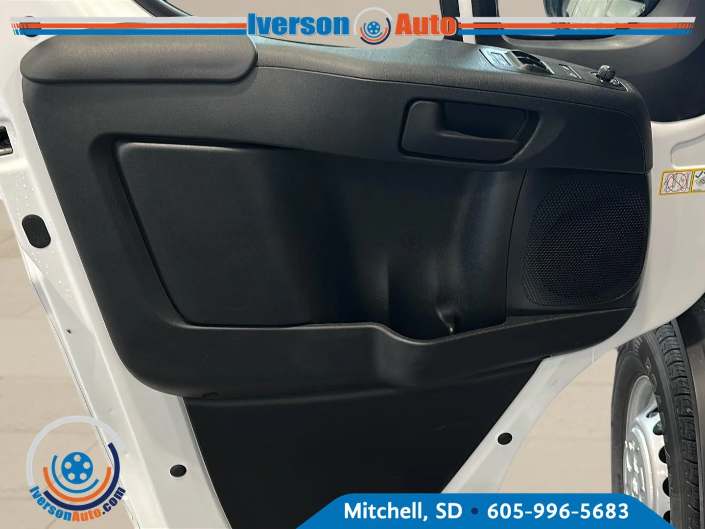 New 2027 Bright White Clearcoat RAM Tradesman image 13