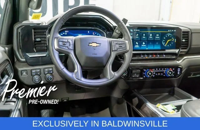 Used 2024 Summit White Chevrolet LTZ image 11