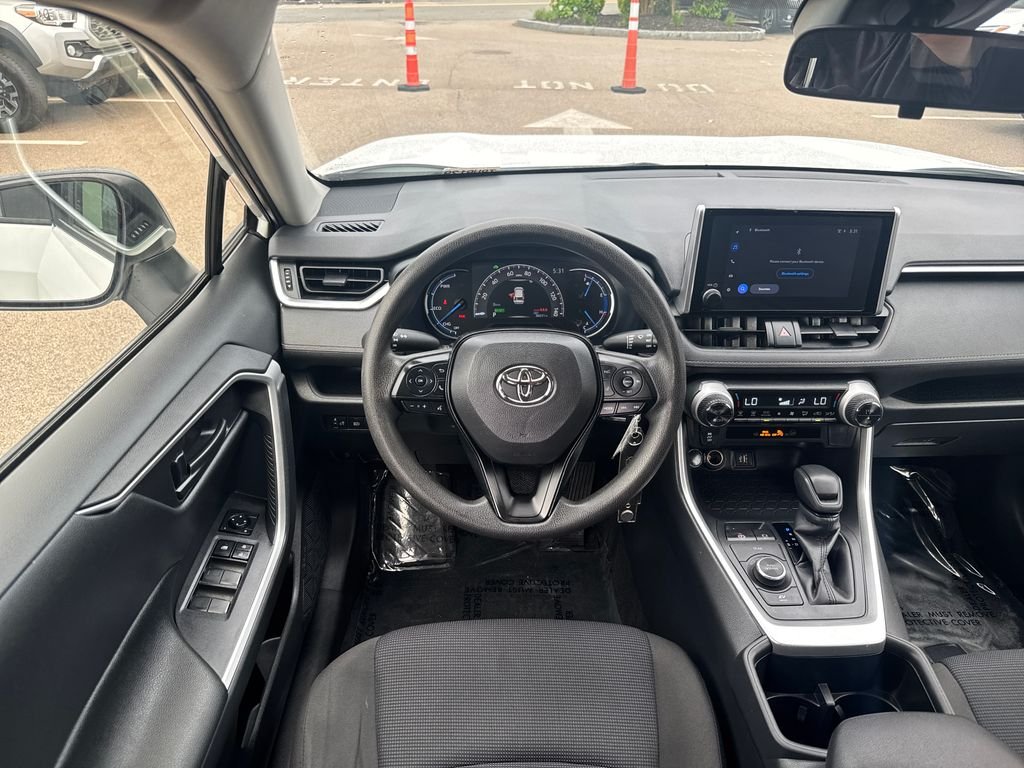 Used 2025 White Toyota LE image 12