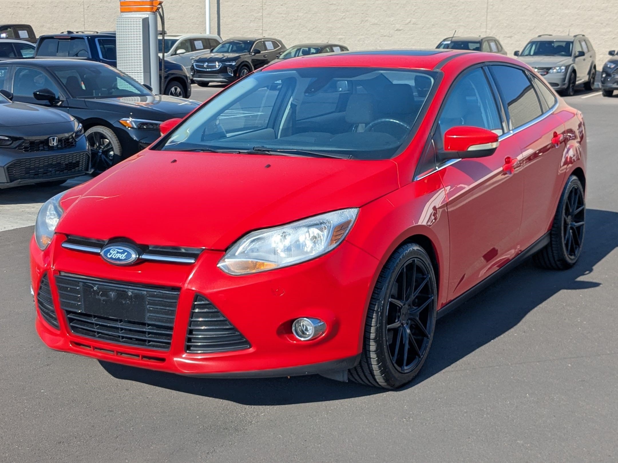 Used 2012 Race Red Ford SEL image 8