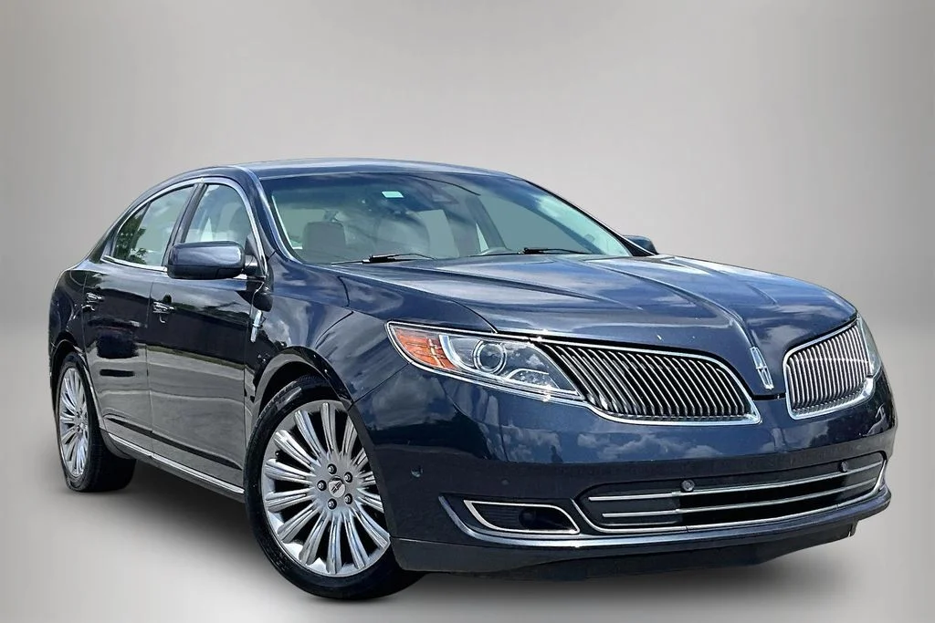 2013 Lincoln MKS FWD's photo