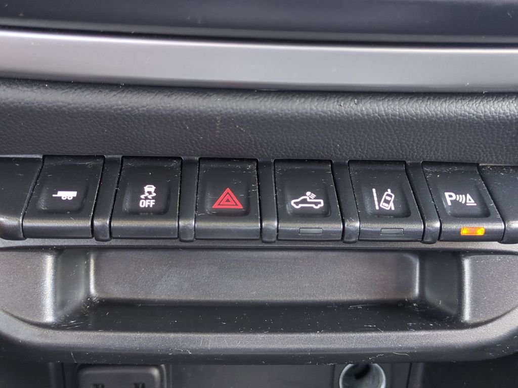 2022 Chevrolet Colorado LT - Photo 26
