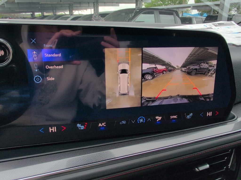 2026 Chevrolet Suburban RST - Photo 27