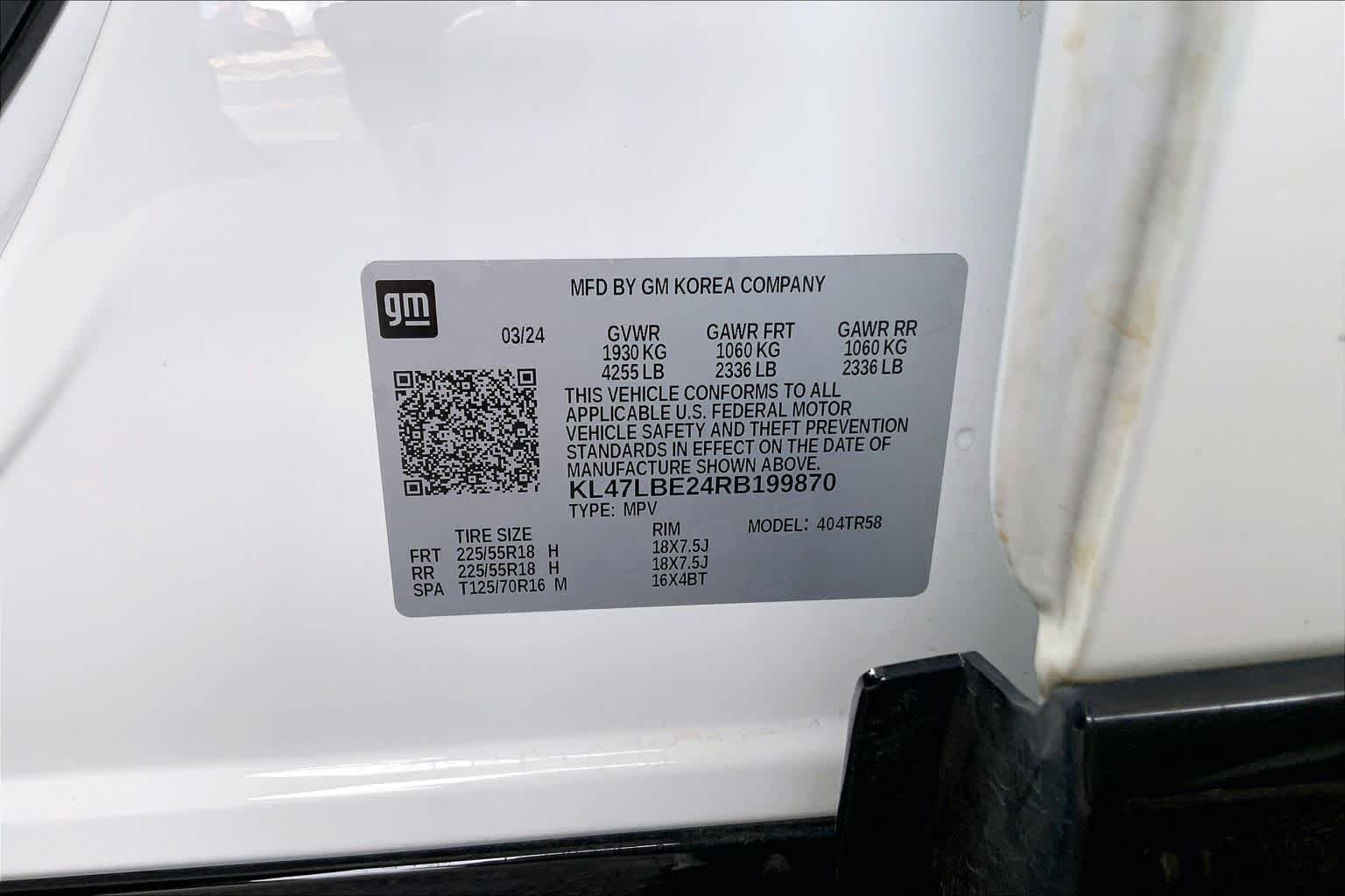 Used 2024 Summit White Buick Sport Touring image 34