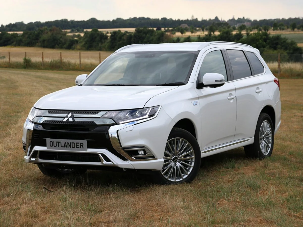2019 Mitsubishi Outlander SEL PHEV S-AWC's photo