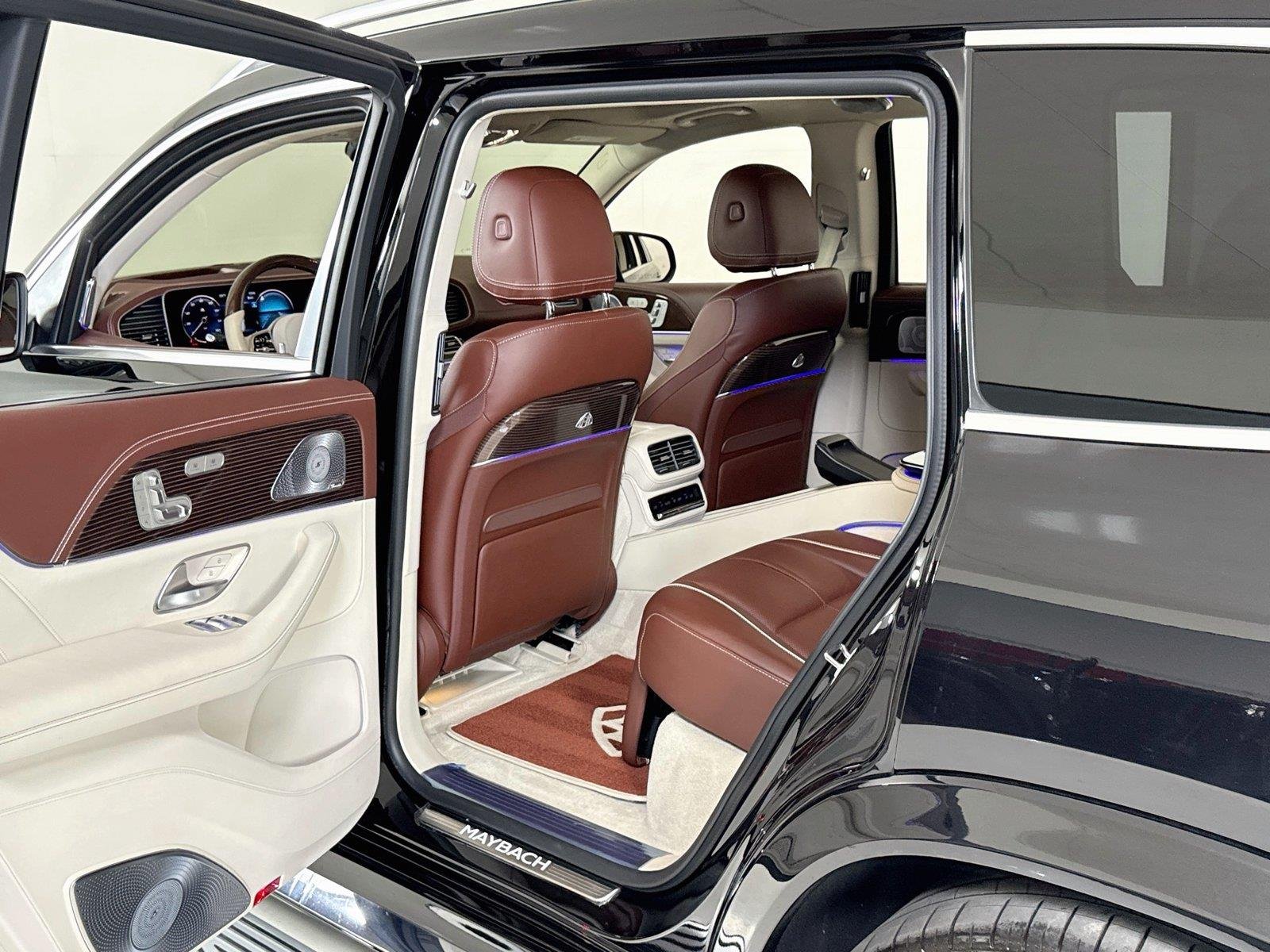 Used 2021 Obsidian Black Metallic Mercedes-Benz Maybach GLS 600 | One Owner | Executive Seating image 26