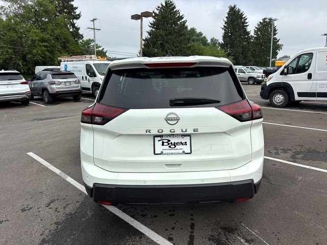 Used 2024 White Nissan S image 28