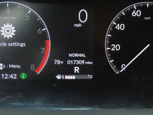 2024 Honda CR-V LX - Photo 24