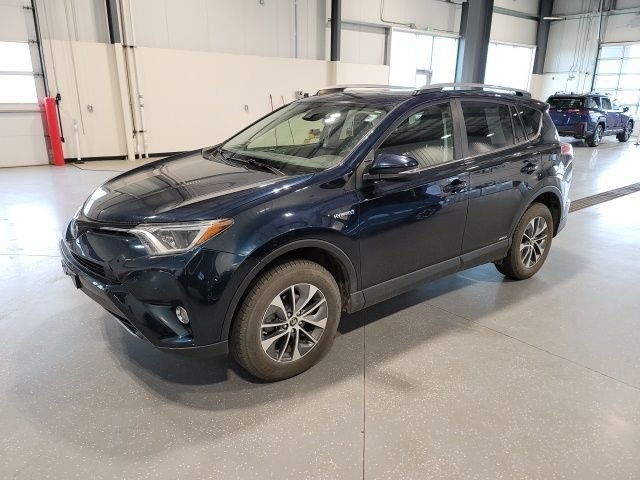 Used 2018 Aqua Toyota XLE image 3