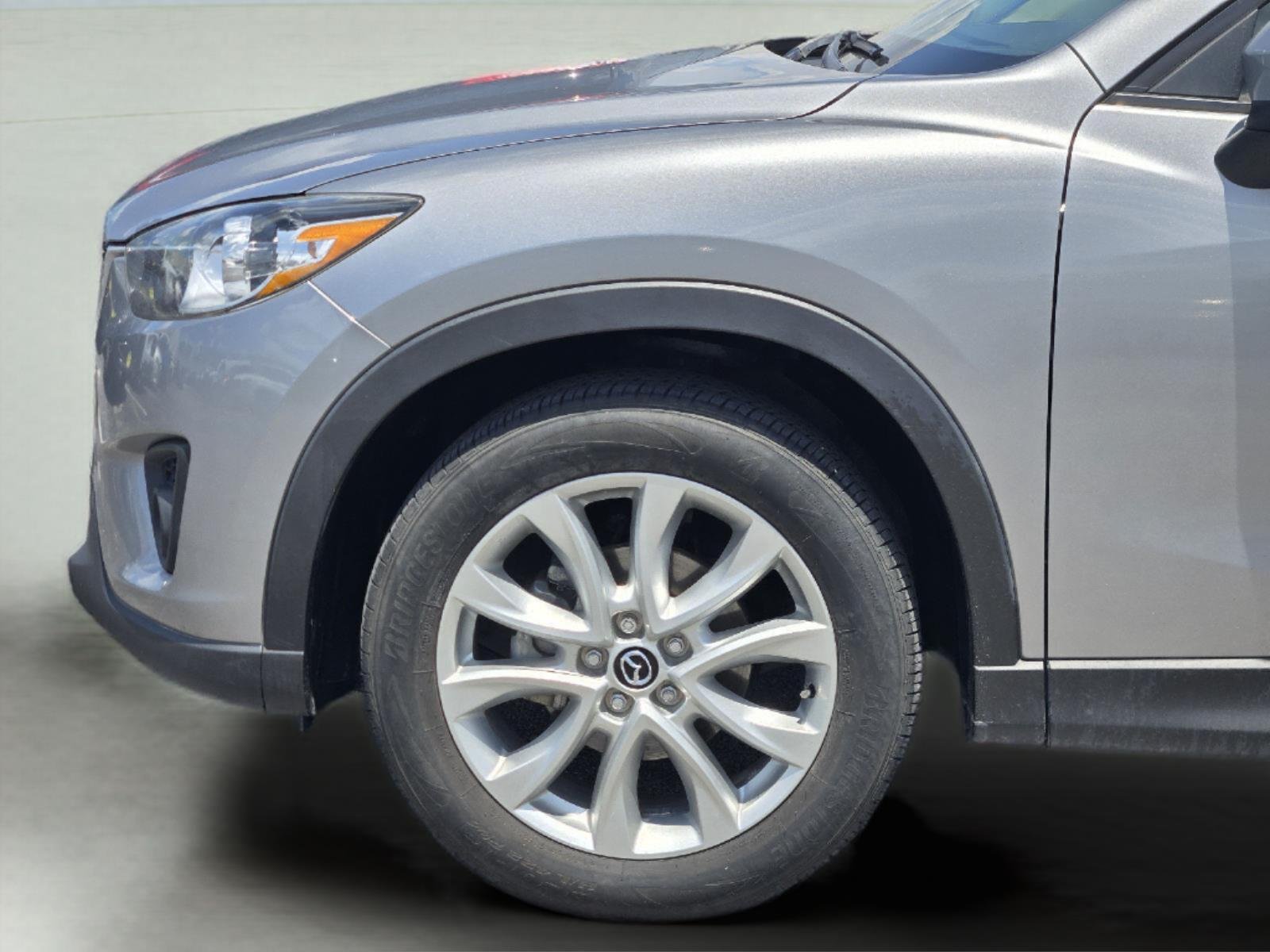 Used 2013 Liquid Silver Metallic Mazda Grand Touring image 9