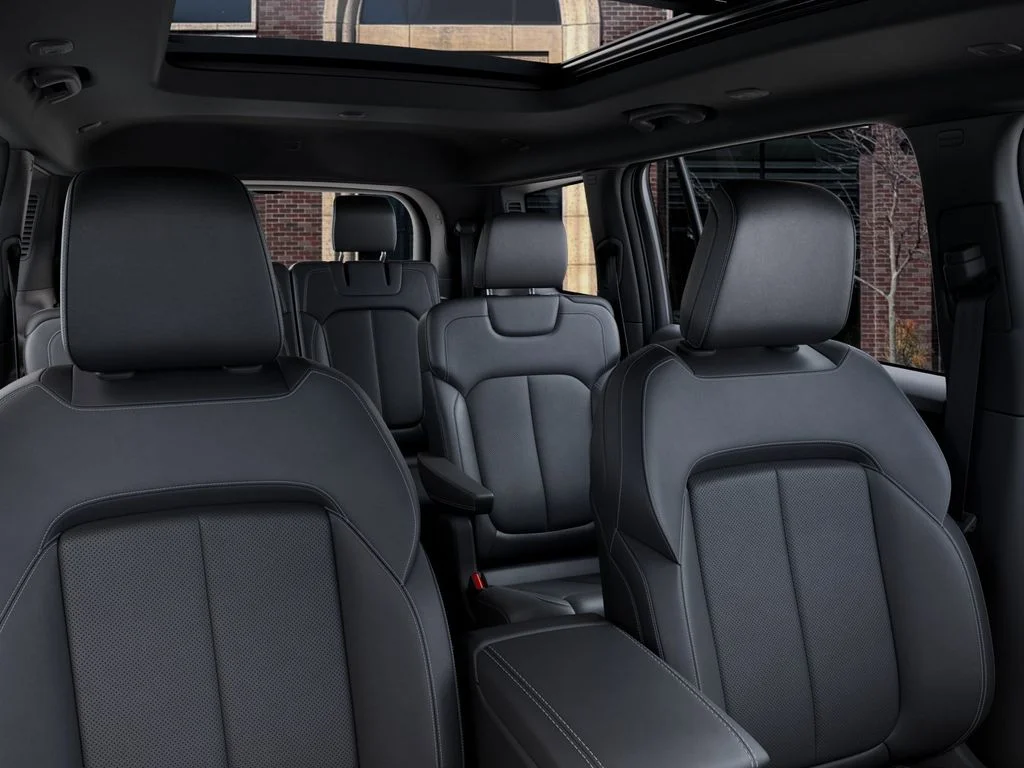 New 2026 Velvet Red Pearl-Coat Exterior Paint Jeep Limited Reserve image 26