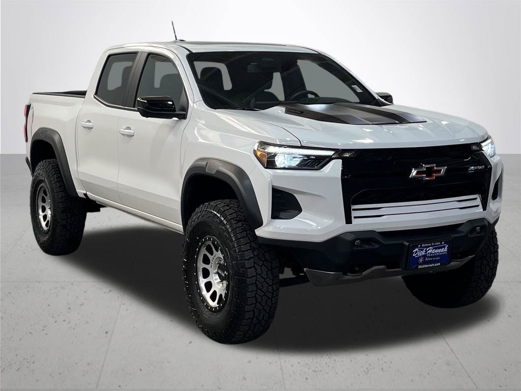 Used 2025 White Chevrolet ZR2 image 8