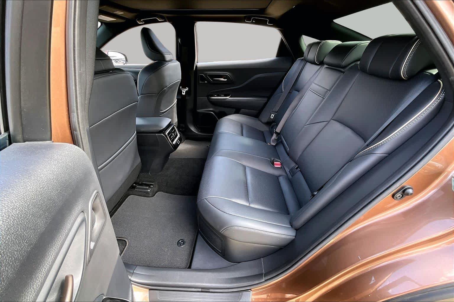 Used 2025 Bronze Age Toyota Platinum image 20