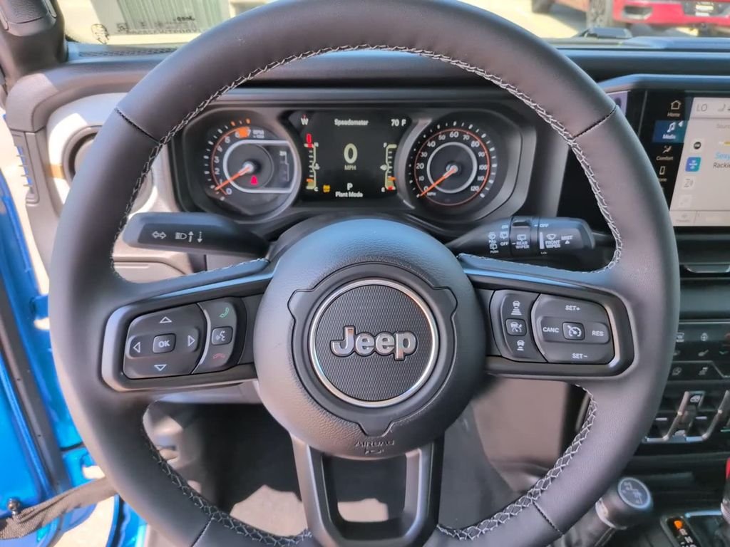 New 2026 Hydro Blue Pearl-Coat Exterior Paint Jeep Sport S image 21