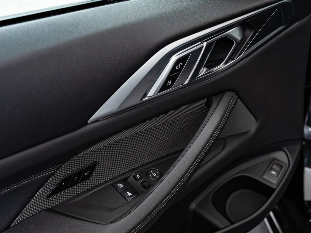 New 2027 Black Sapphire Metallic BMW M440i xDrive image 26