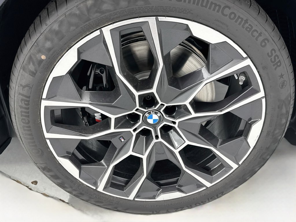 New 2027 Carbon Black Metallic BMW xDrive40i image 31