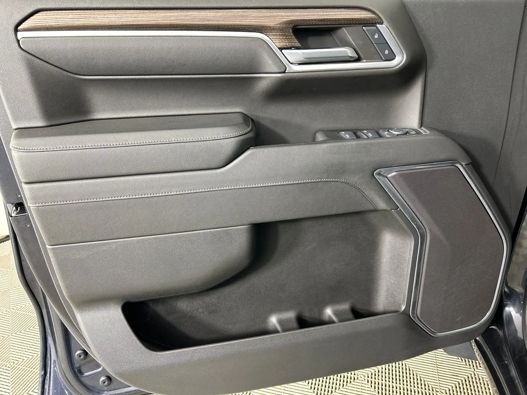 Used 2024 Gray Chevrolet LT image 12