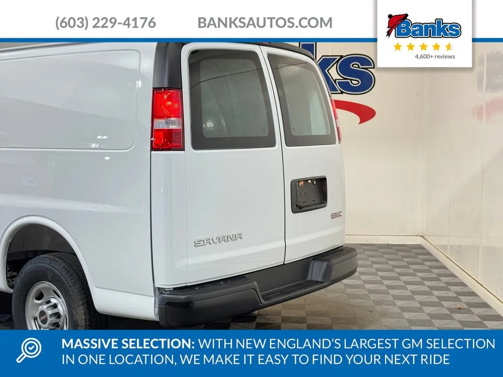 New 2026 Summit White GMC Work Van image 7