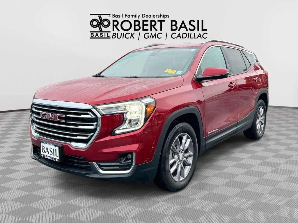 Used 2024 Volcanic Red Tintcoat GMC SLT image 1