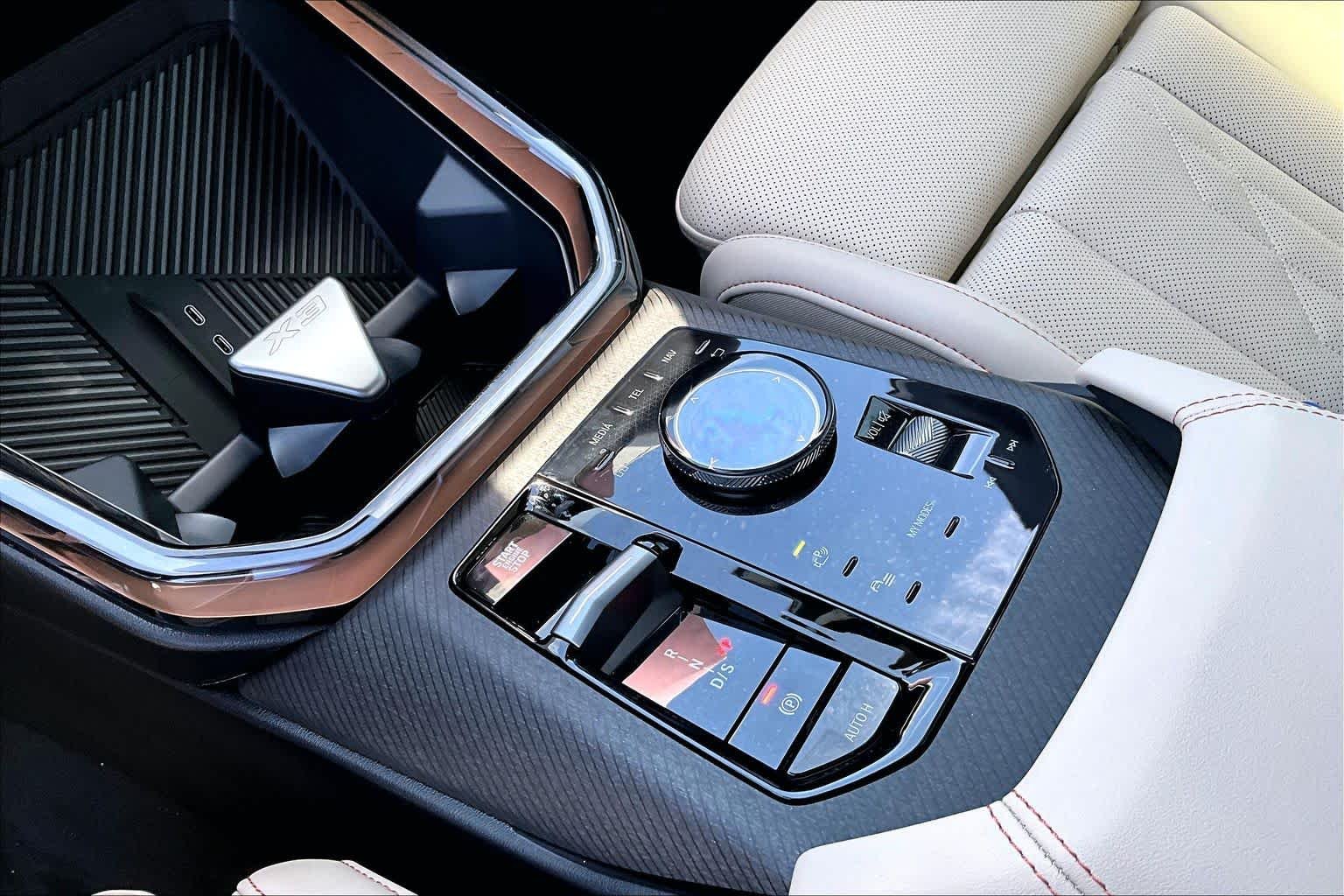 New 2026 Vegas Red Metallic BMW 30 xDrive image 7
