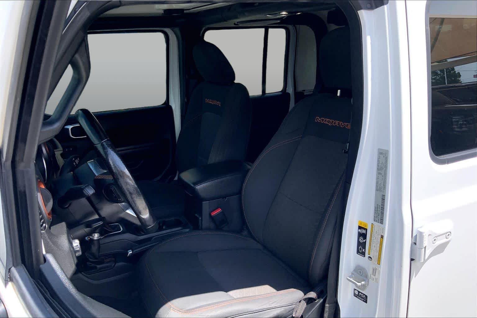 Used 2021 Bright White Clearcoat Jeep Mojave image 8