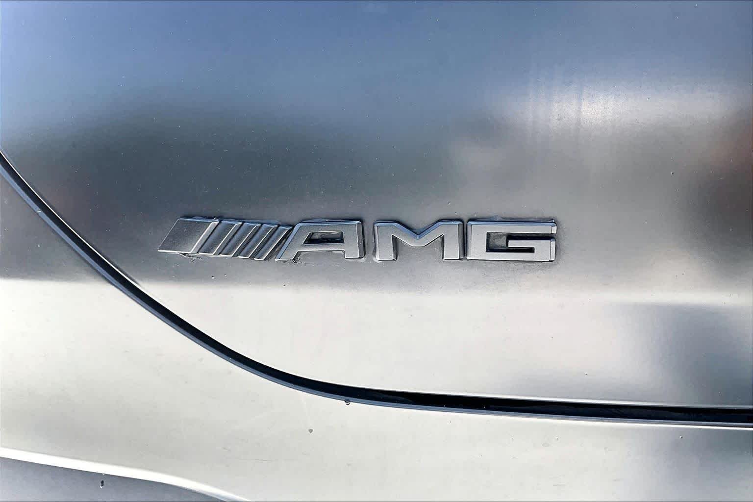 Used 2023 MANUFAKTUR Diamond White Metallic Mercedes-Benz AMG® GLE 53 image 30