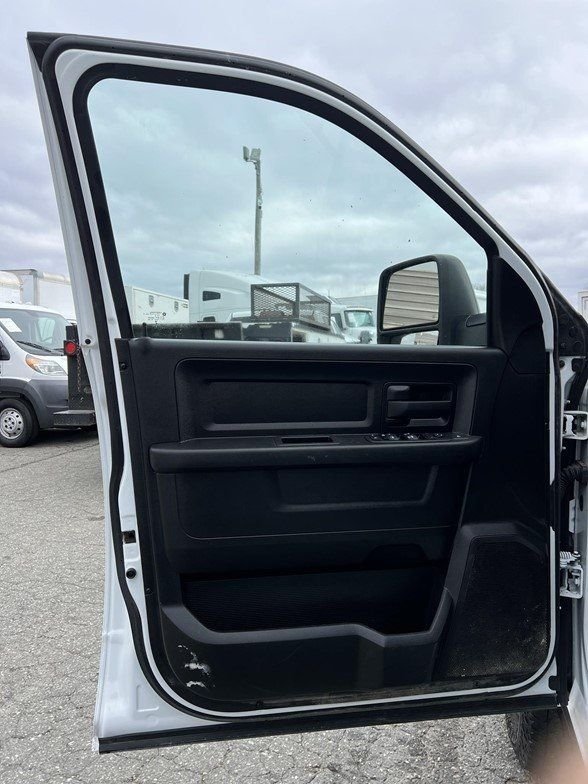 2023 RAM Ram 3500 Chassis Cab Tradesman - Photo 12