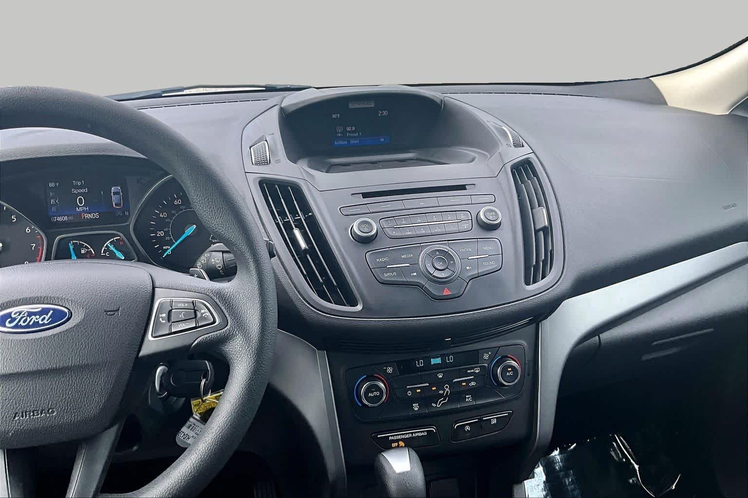 Used 2017 Ingot Silver Metallic Ford SE image 7