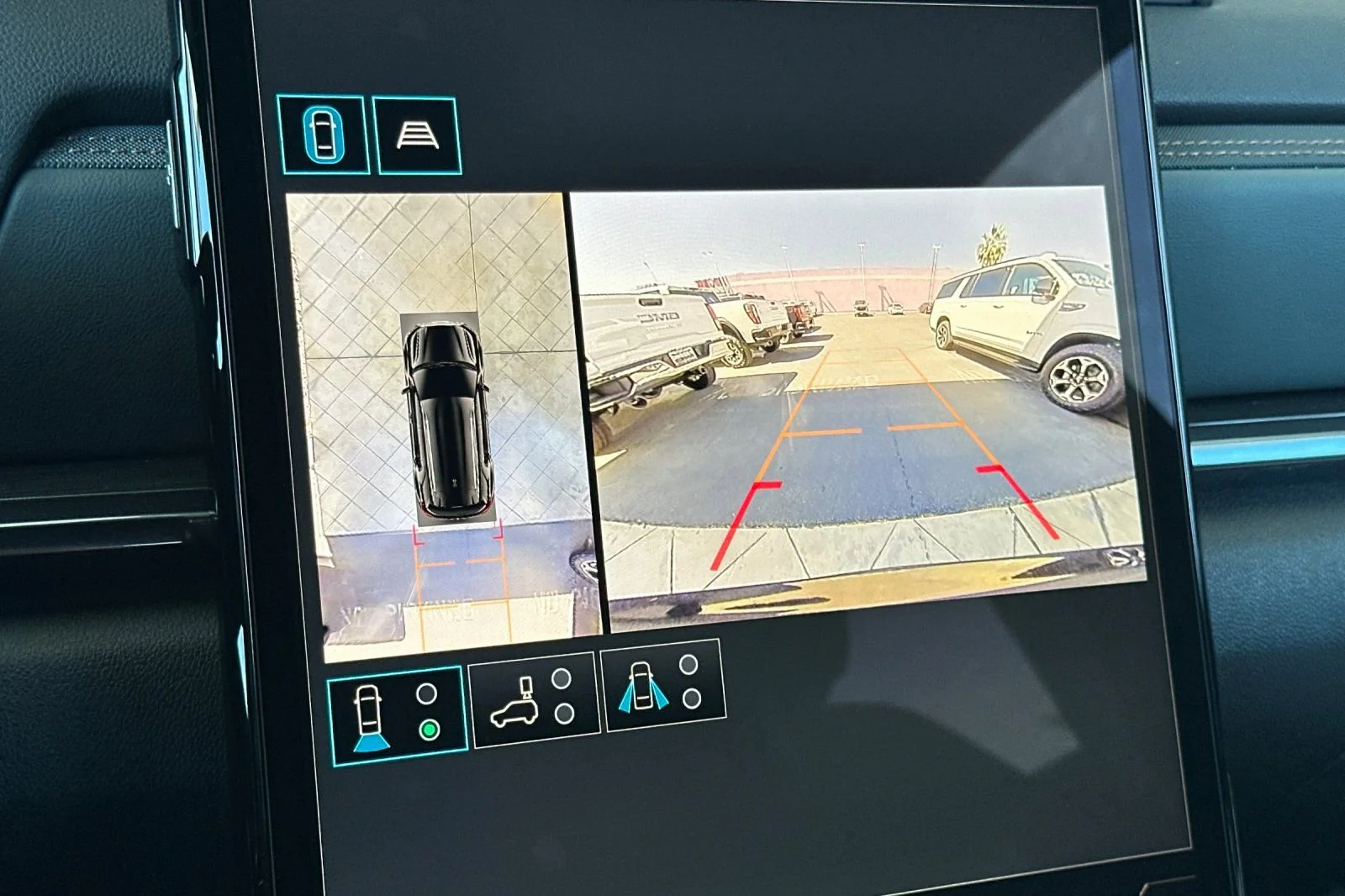 2026 GMC Terrain AT4 - Photo 18