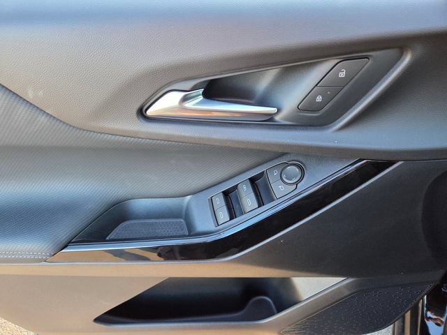 New 2027 Mosaic Black Metallic Chevrolet LT image 9