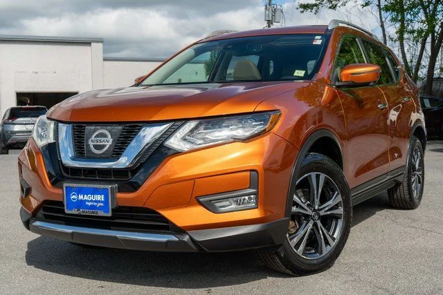 2017 Nissan Rogue SL AWD's photo