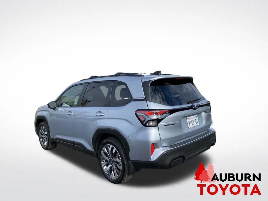 Used 2025 Ice Silver Metallic Subaru Touring image 6