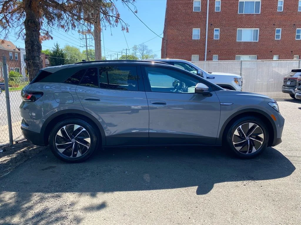 Certified 2022 Volkswagen ID.4 PRO with VIN WVGRMPE25NP072224 for sale in Alexandria, VA